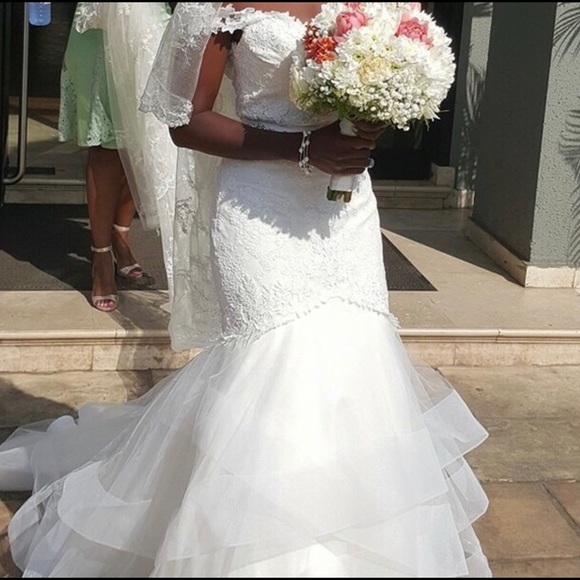 Designer wedding gown - Lazaro - Picture 2 of 3